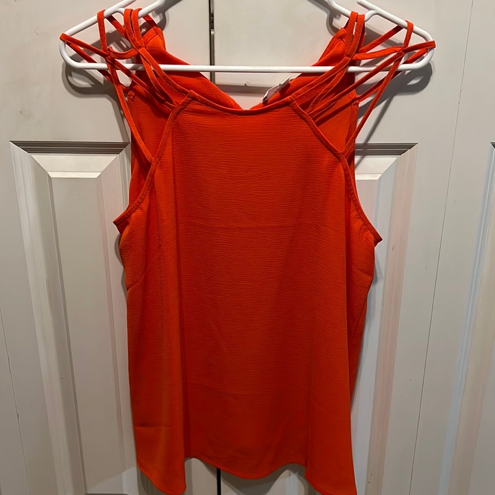 Size large tank top